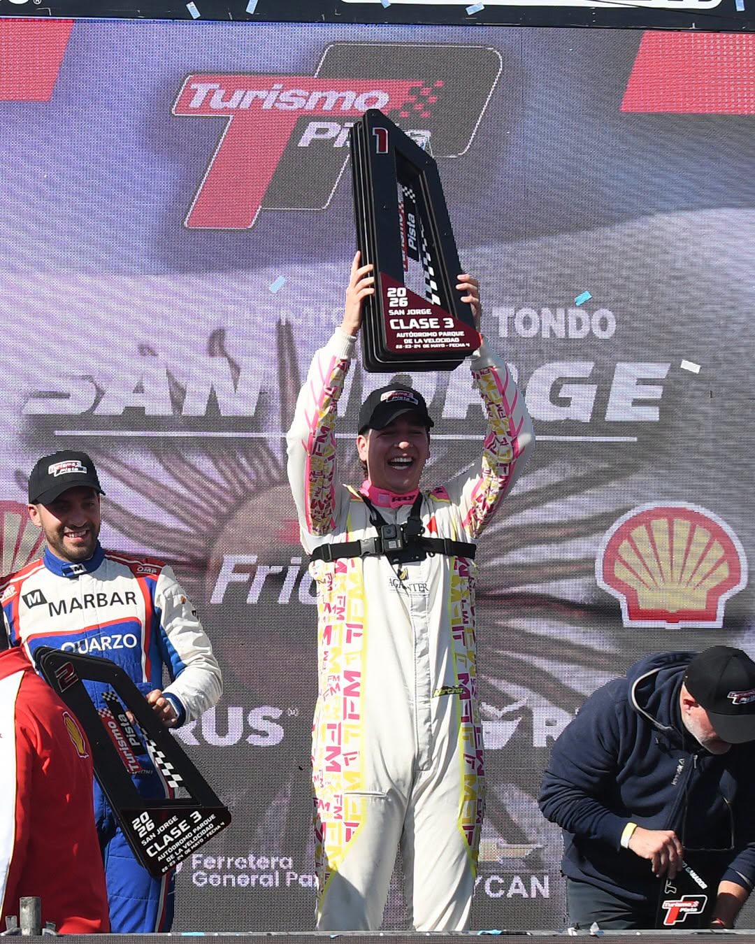 Francisco Martinez gano su primera carrera del Turimso Pista Clase 3