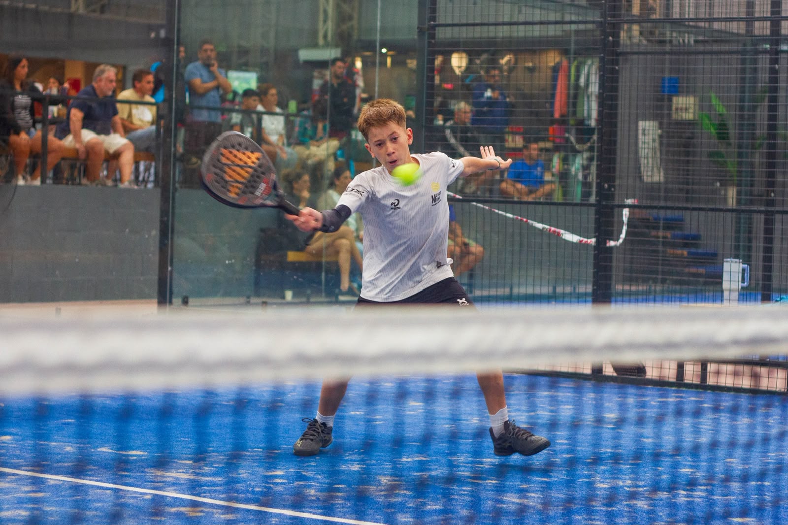 Fran Rampone, el juvenil que sueña con ser un profesional del pádel, hoy lidera el Campeonato Argentino de Pádel