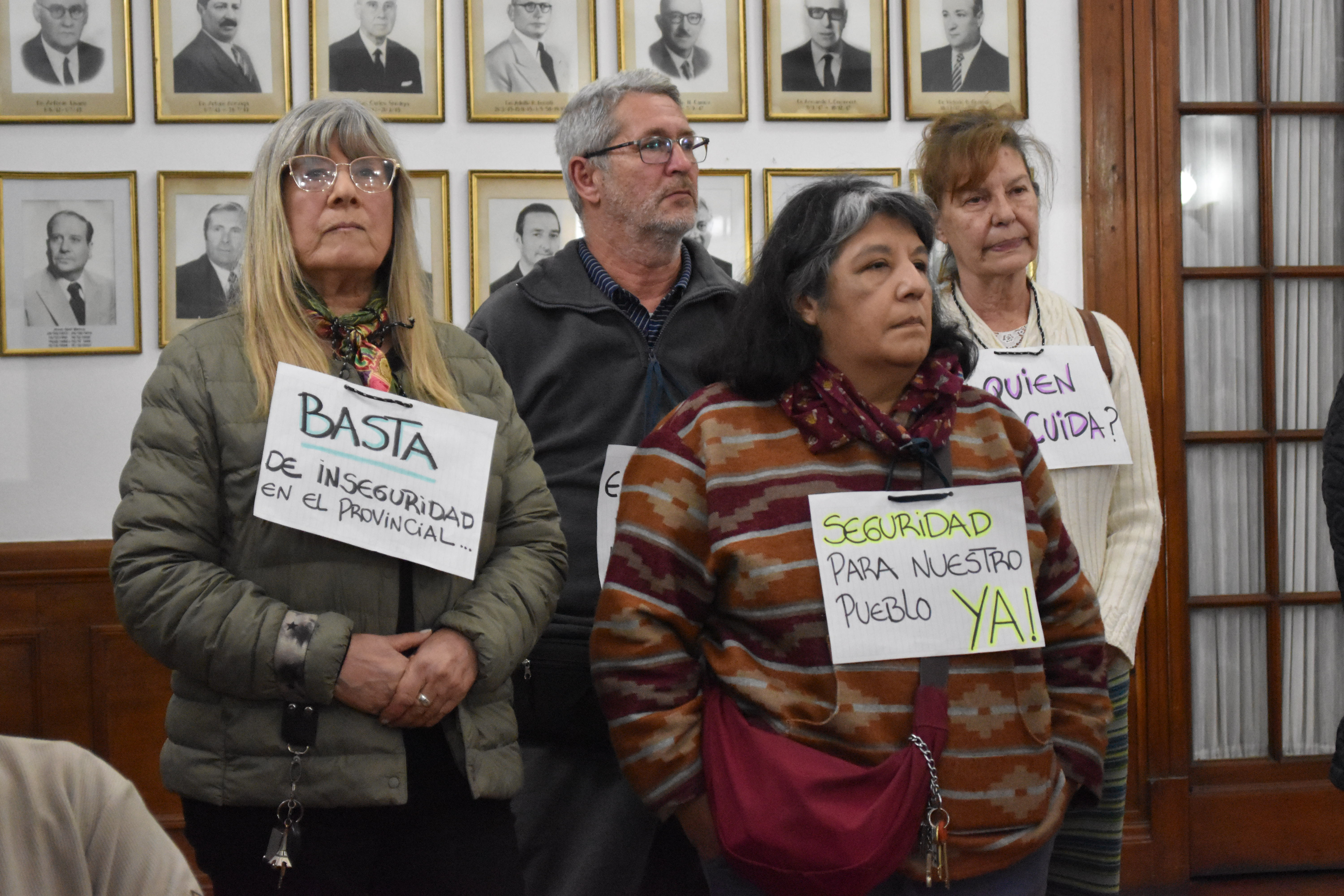 El reclamo de vecinos de El Provincial por hechos de inseguridad, les paro la sesión a Concejales