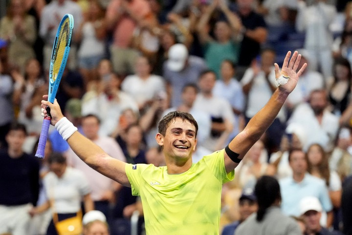 Video: Navone le ganó a Djokovic en el US Open y cortó una racha de 20 años