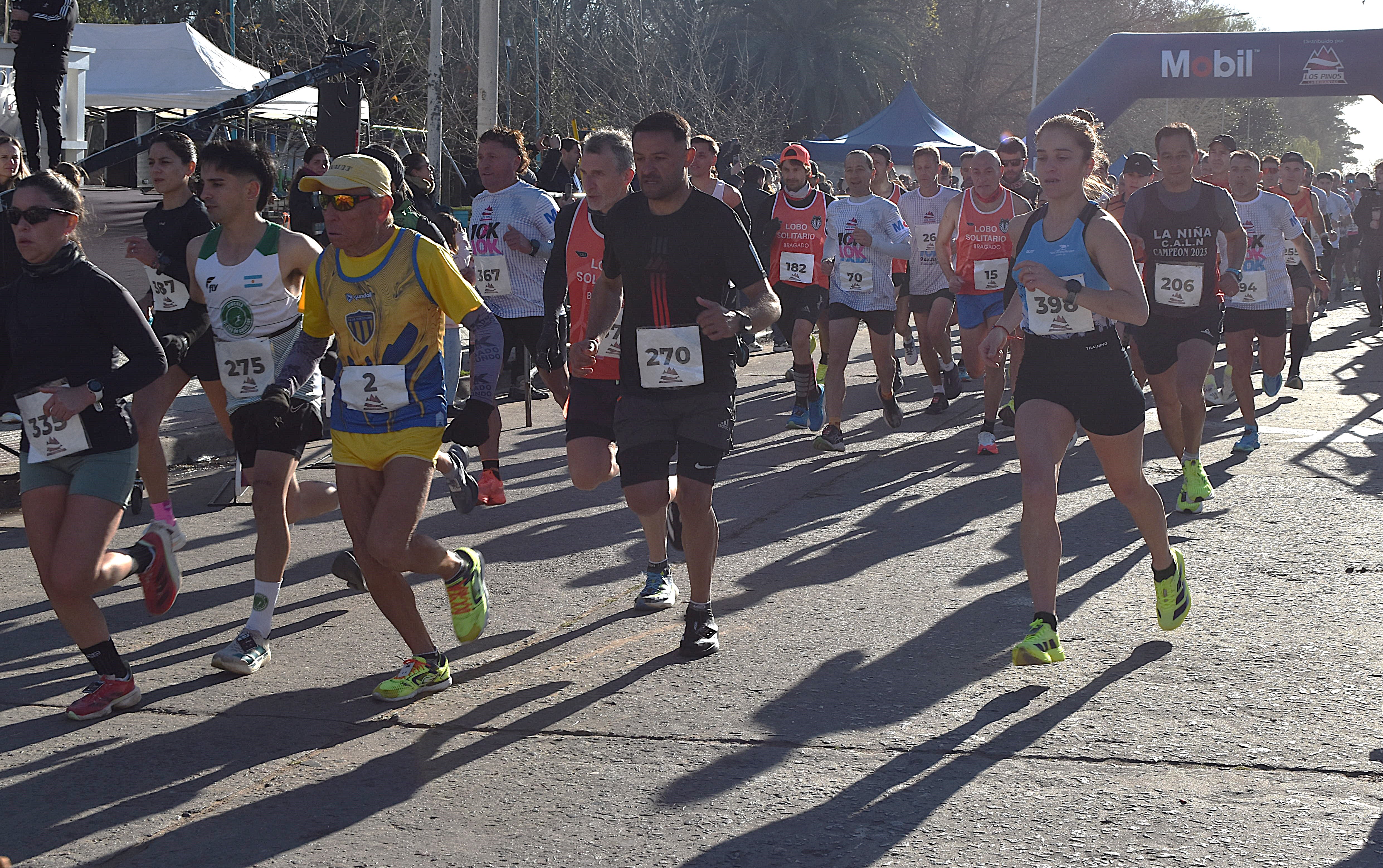 Nace una nueva carrera de «10Km»: En la 2da. edición de «Los Pinos Lubricantes» Ganaron Gonzalo Grandays de Saladillo y Alexia Palacios de 9 de Julio