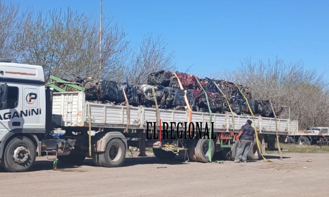 Municipalidad de 9 de Julio esta llevando adelante la compactación de centenares de vehiculos